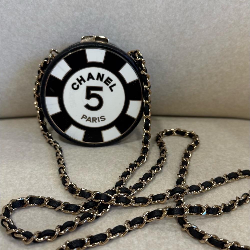 CHANEL Poker Chip Clutch in Enamel & Lambskin w/ LGHW